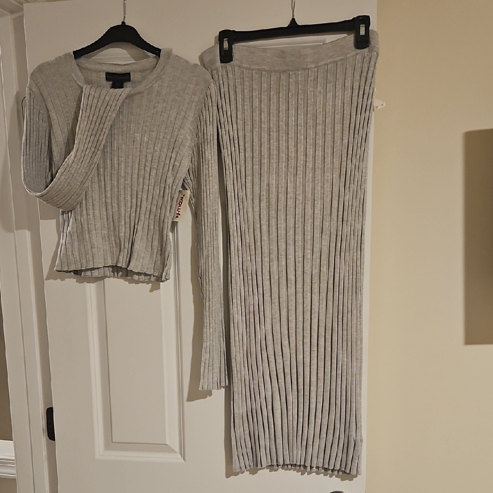 House of Harlow 1960 Ribbed Knit Set in Light Gray